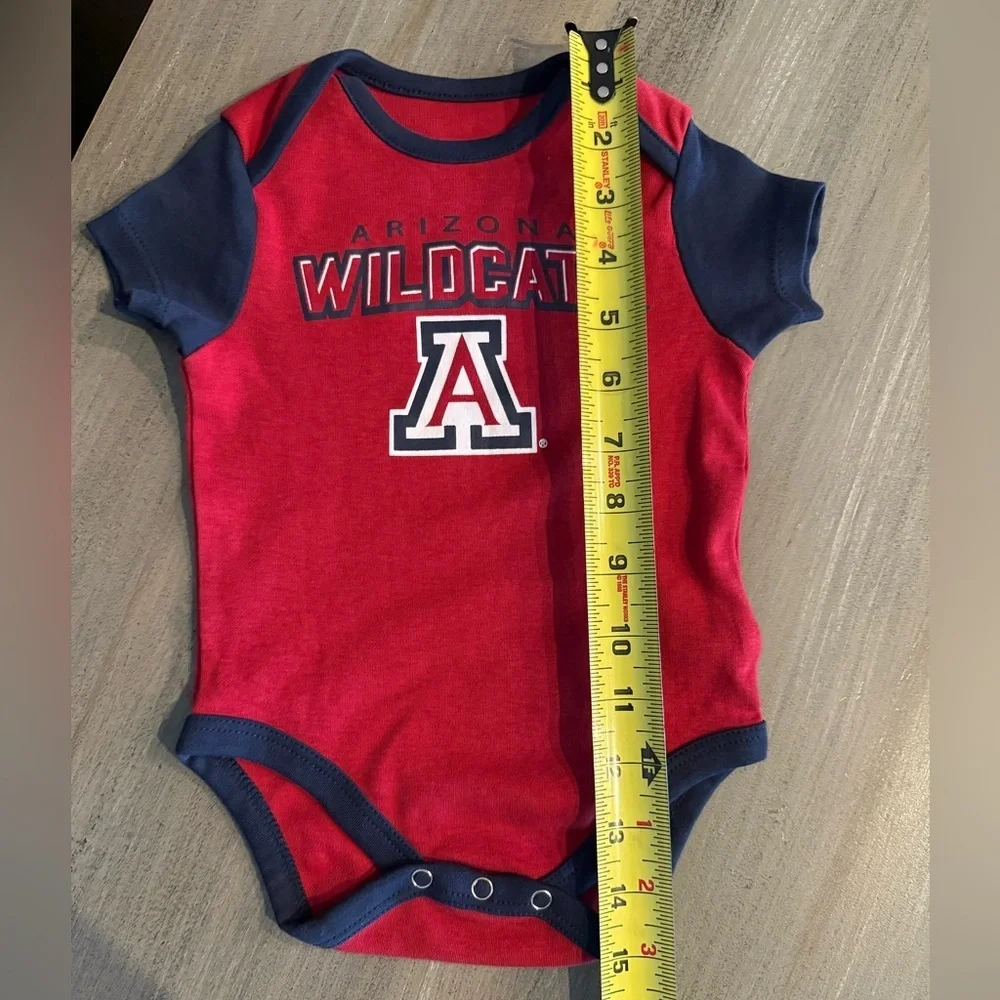 University of Arizona Wildcats Baby Onesie NWOT Red/Navy 0-3 M
